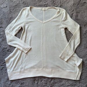 Women’s long sleeve light weight walffle knit top size small